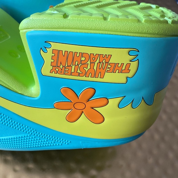 Crocs Scooby-Doo! Siren Clog - Lime Punch Unisex - Picture 10 of 11